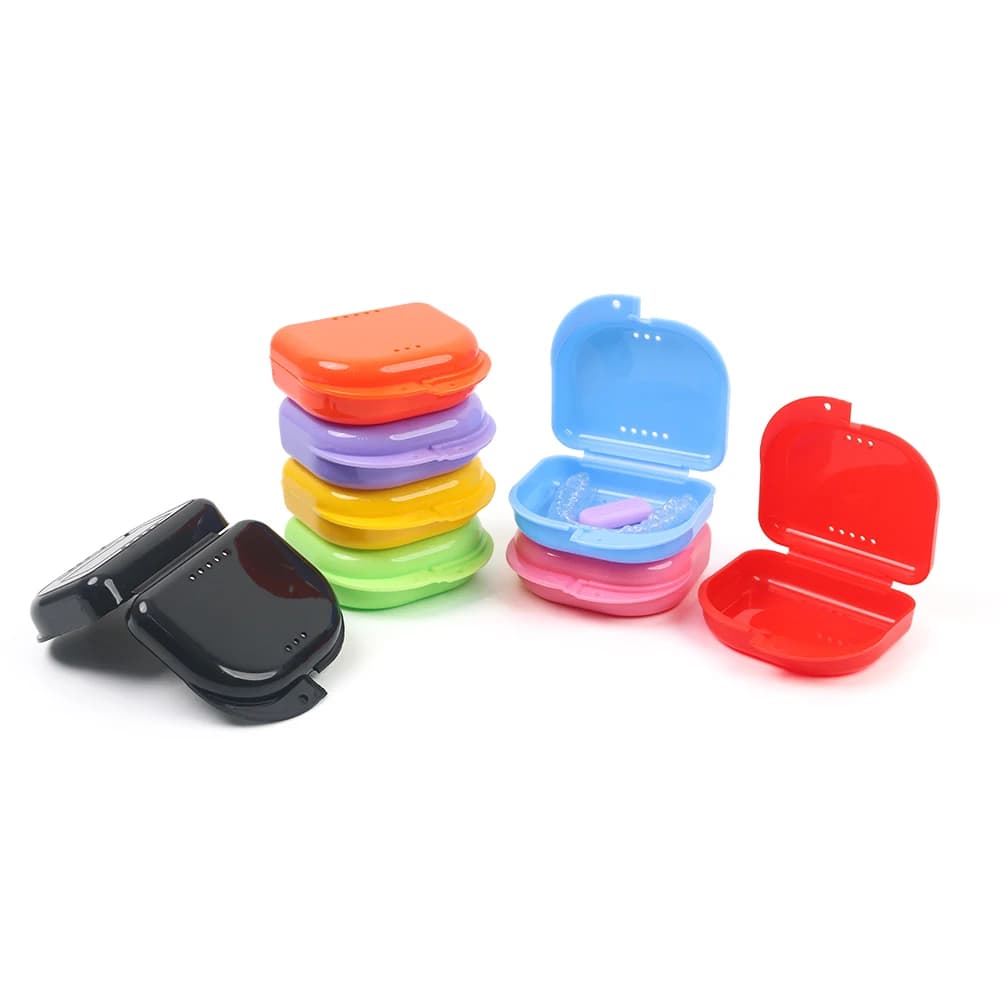 Boîte de retenue orthodontique dentaire, conteneur de stockage de prothèses dentaires, étui de protection buccale avec trous d'aération et couvercle articulé 50 pièces