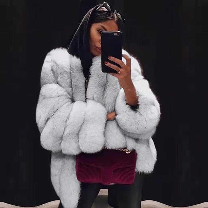 Women's Clothing winter women's warm low key luxury round neck slim cardigan long sleeve plush fashionable temperament women's coat
