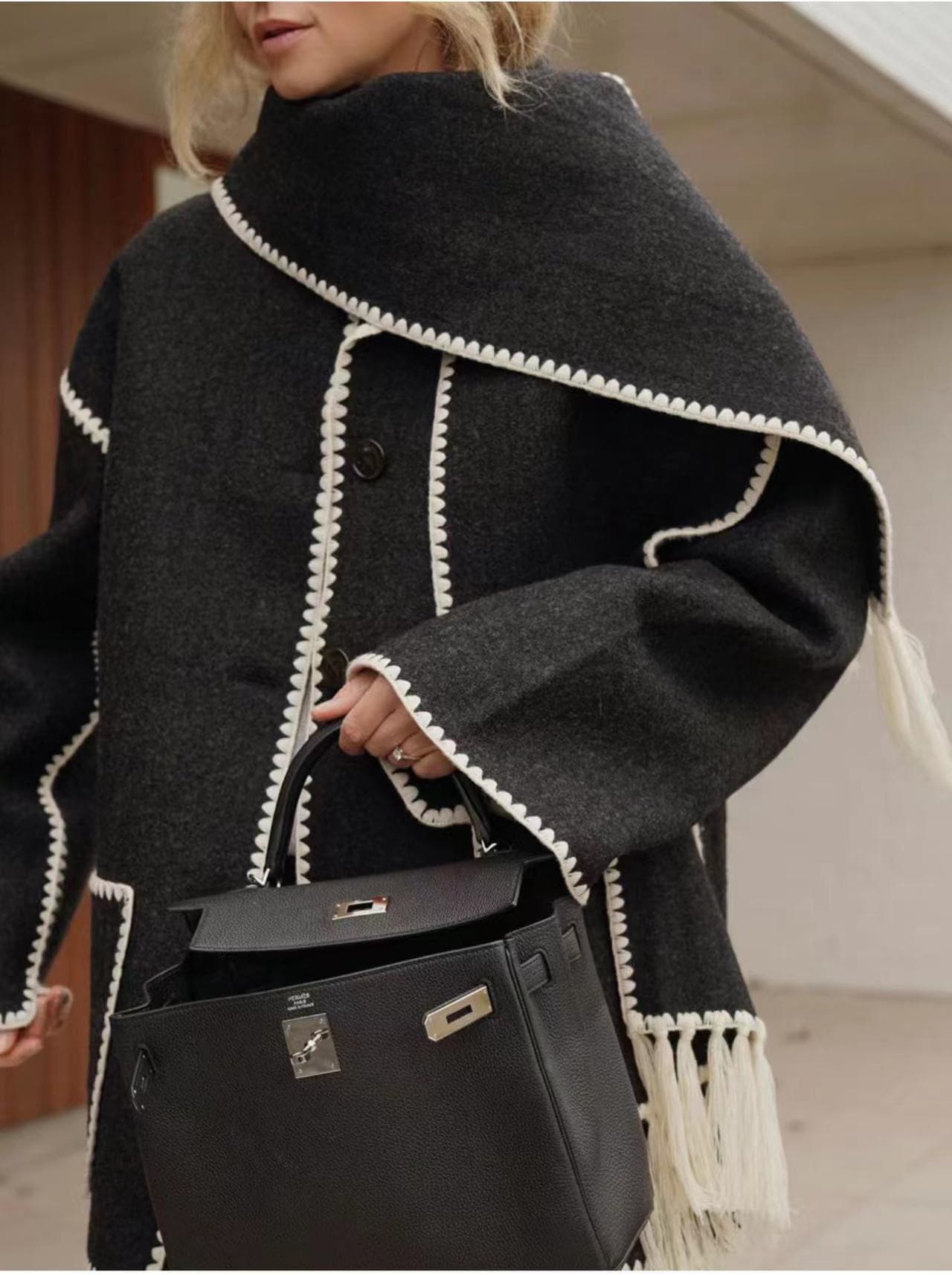 Women’s Clothing Fashion Women's Woolen Coat Thickened Loose Jacket With Scarf Tassels For Women