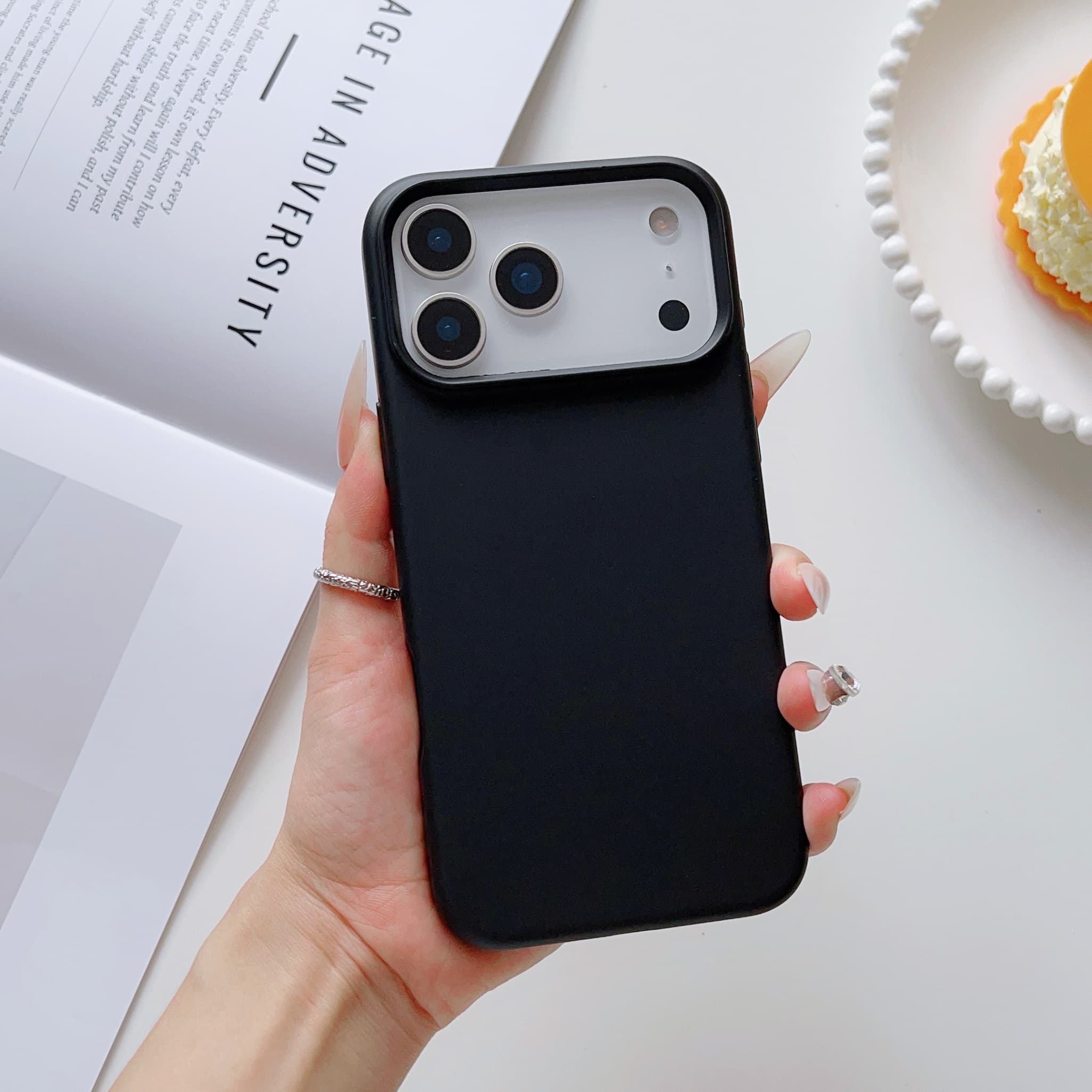 Coque de téléphone portable en silicone liquide de qualité supérieure, résistante à la saleté et compatible avec les modèles 17 Pro, 17 Pro M