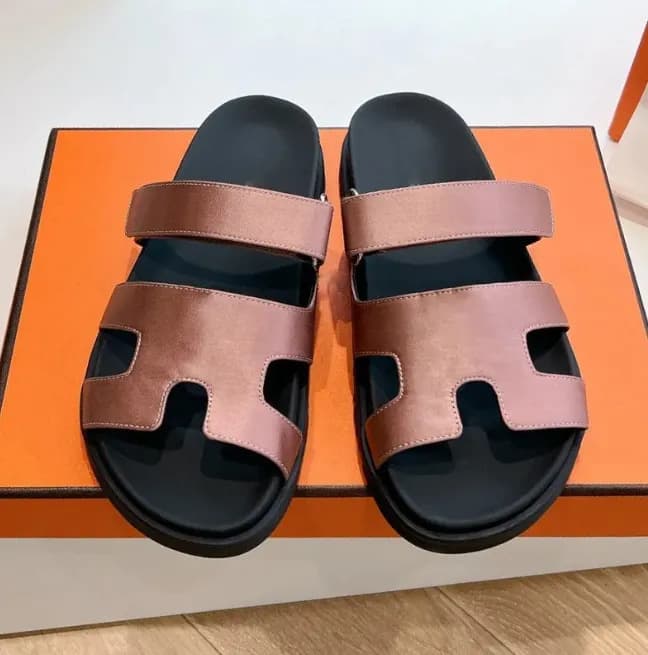 Pantoufles H, nouveau modèle été 2026 en stock, sandales antidérapantes et anti-odeurs pour femmes, grandes tailles, idéales pour le sport et la