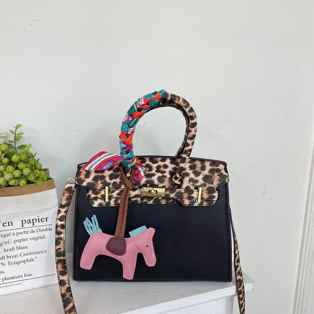 Sac à main classique et polyvalent pour femme - Élégant et tendance, spacieux, avec poignée supérieure, bandoulière et porté épaule, idéal p