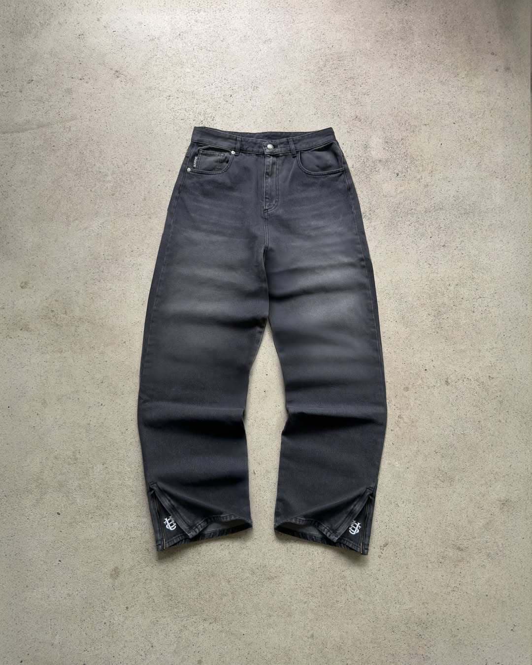Men's New Jeans Are Here! Trendy Gradient Wash Denim With A Zipper Design, A Must-have For Y2K Street Style Enthusiasts, Suitable For All Seasons.