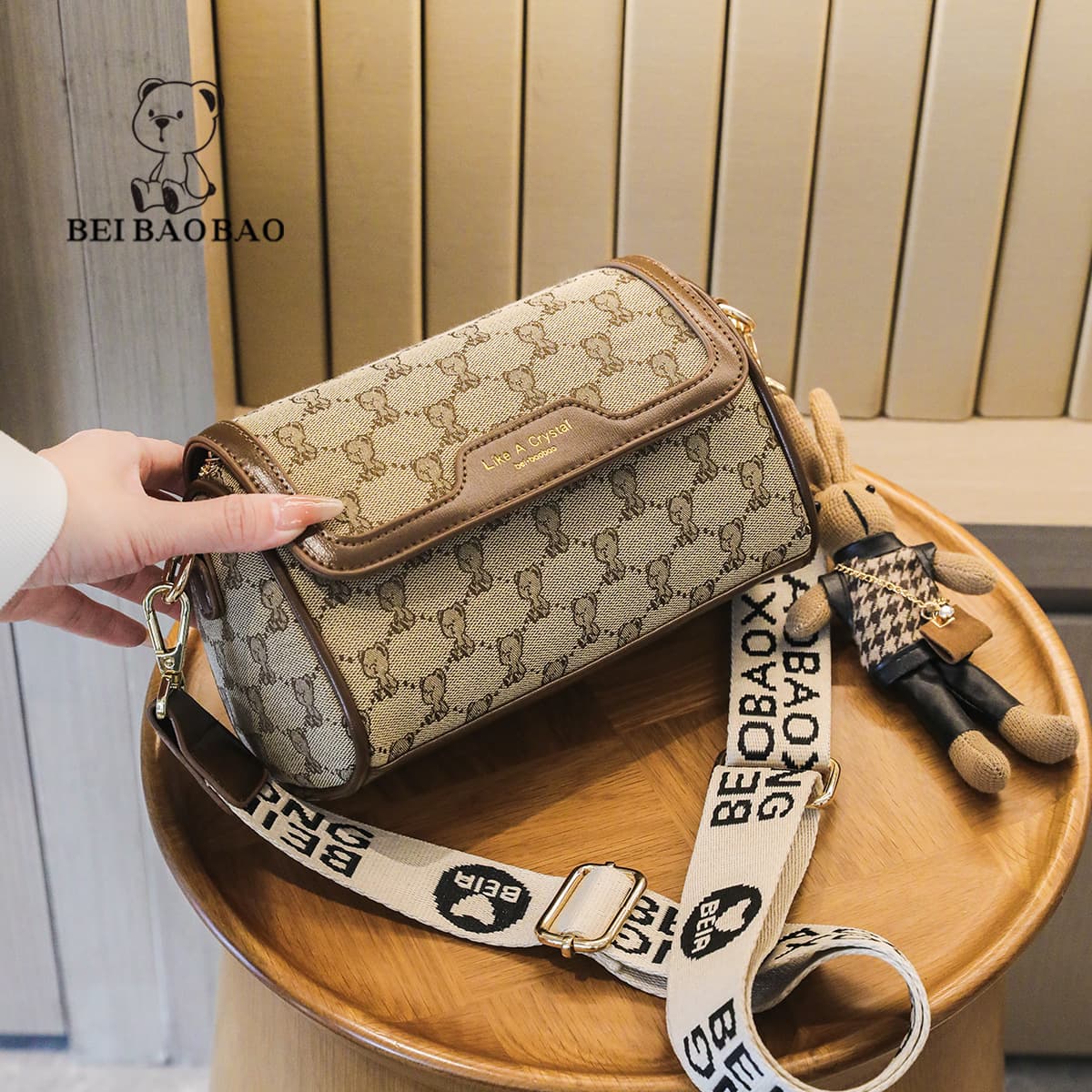 Women's Bags source factory bag small square bag cute women's bag little bear original simple shoulder bag