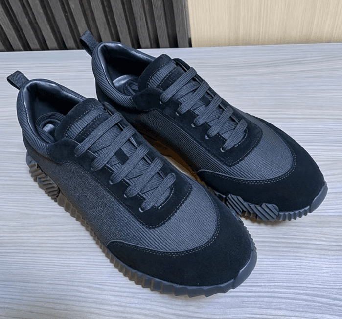 Bouncing Elegant Casual Footwear Lightweight Leather Contrast Sole Luxury Sneakers