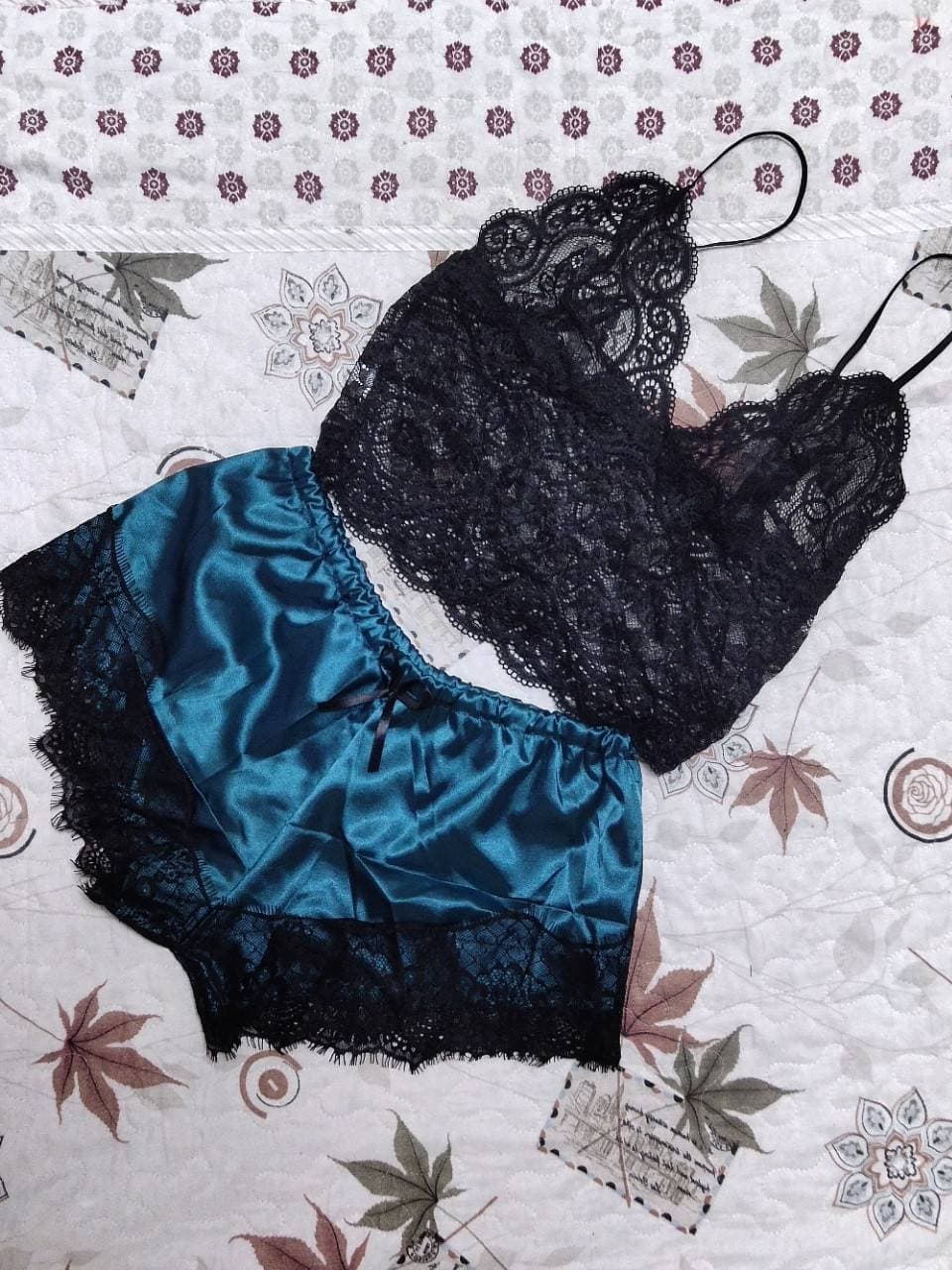 Vêtements pour femmes pyjamas pyjamas en dentelle sous-vêtements chemise de nuit