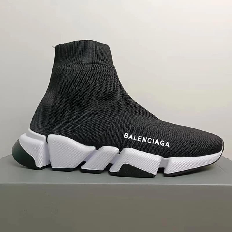 Chaussures chaussettes Baskets décontractées Hommes Femmes Speed Trainer Triple Noir Graffiti Blanc Bleu Rouge Semelle transparente Volt À lacets