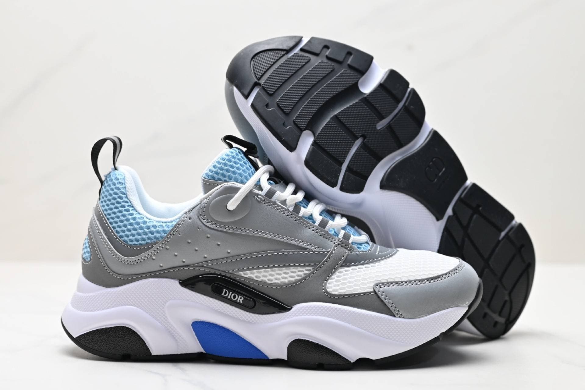 Baskets B22 tendance style urbain – Baskets à semelle oversize avec tige en mesh et look sport rétro