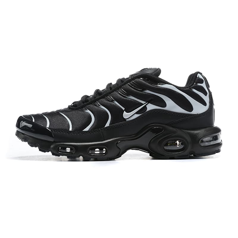 2024 Nikes Airs Maxes Tns Plus Chaussures de course pour hommes Triple Noir Blanc Tns Maxes Chaussures Requin Homme Smokys gris Designer Baskets Bask