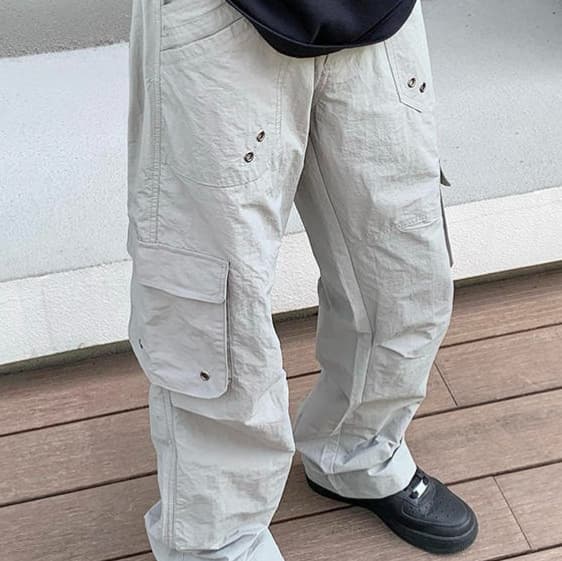 2024 New American Style Casual Cargo Functional Loose Straight Ski Wide Leg Paratrooper Pants Trendy Brand