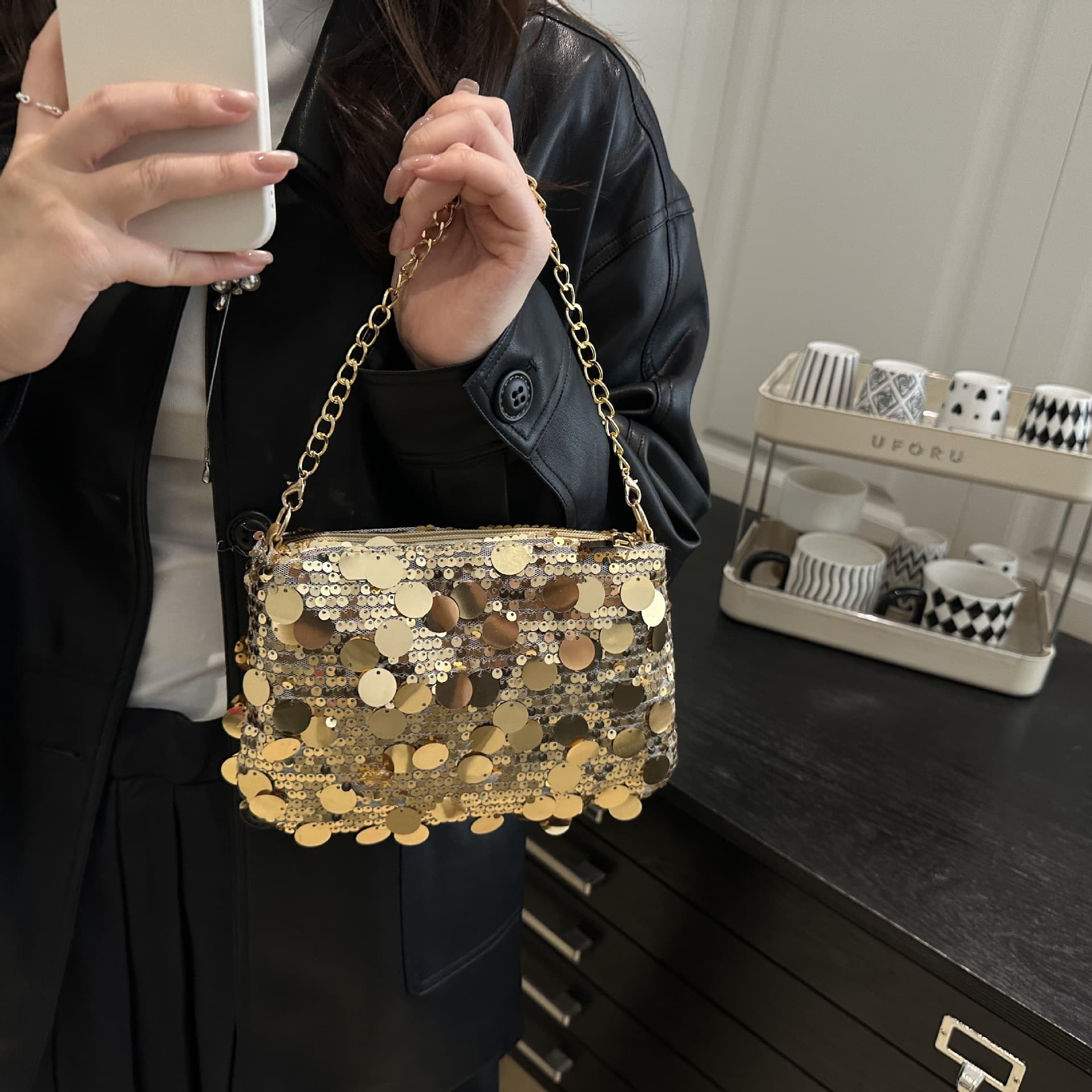 2025 Fashionable Small Top Quality Square Crossbody Trendy Sequin Chain Casual Simple 5A Women's Shoulder Bag