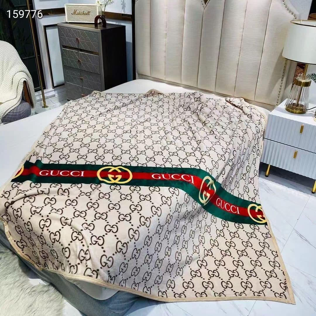 Nouvelle couverture fine haut de gamme de style occidental pour le salon, la chambre, la sieste, la voiture de luxe légère, le bureau, la sieste, l