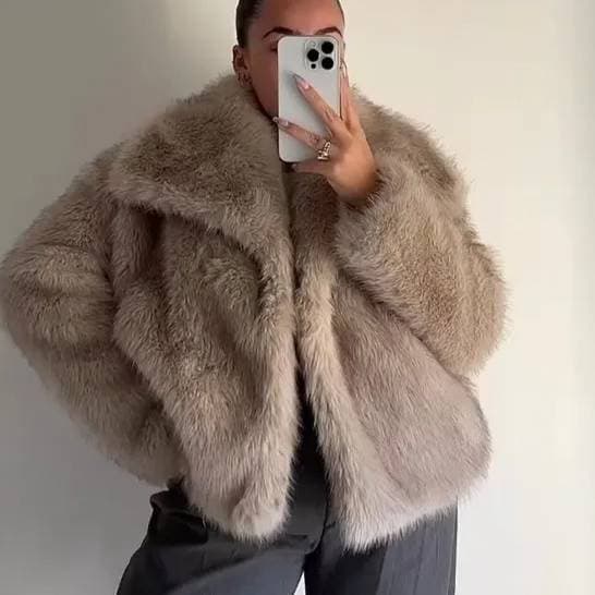 Women's Clothing Fur Large Lapel Fur Coat Short Fashionable Fox Fur Coat Fluffy Plush Women's Clothing