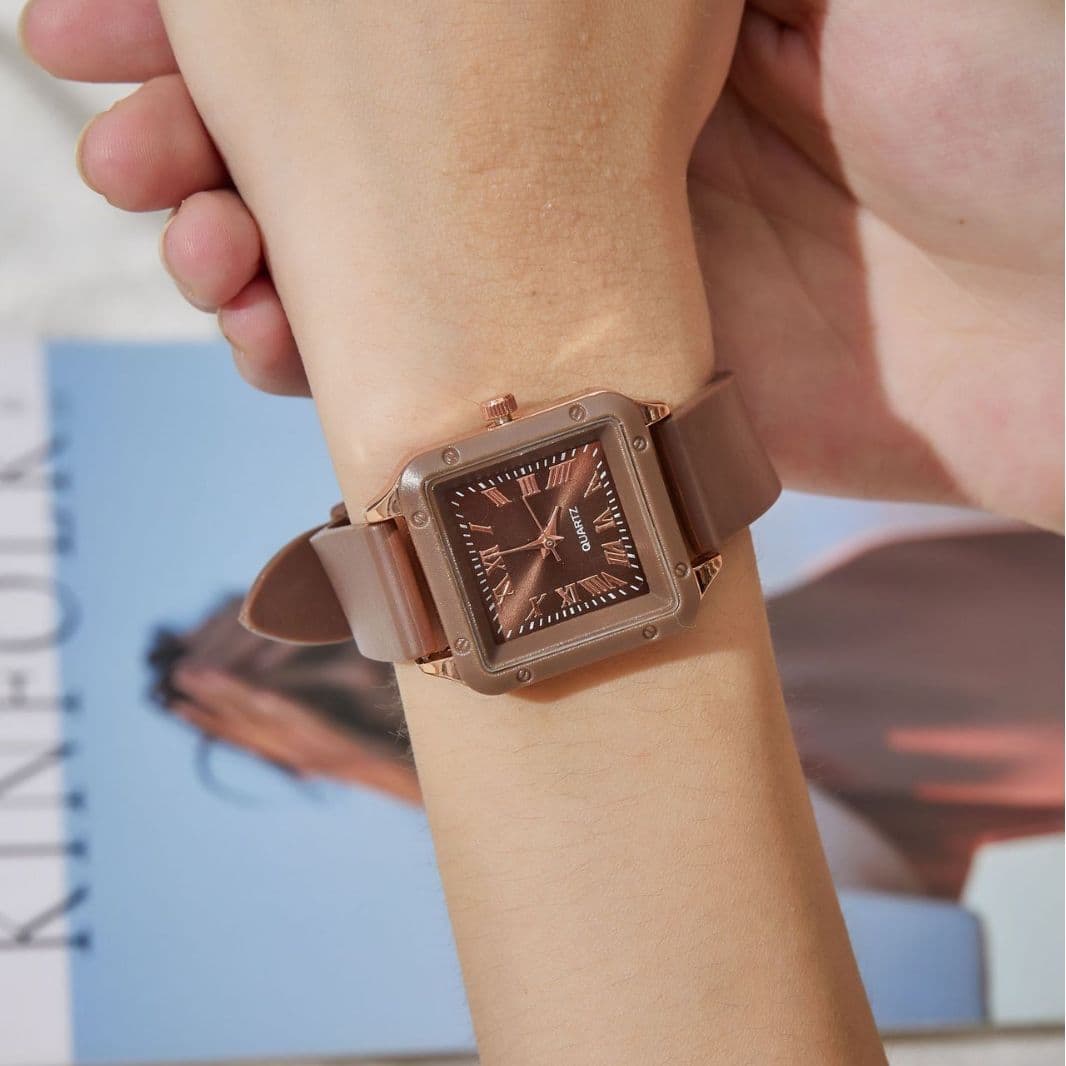 trendy Direct internet watch with silicone tape, Roman square strap quartz watch, light luxury ,