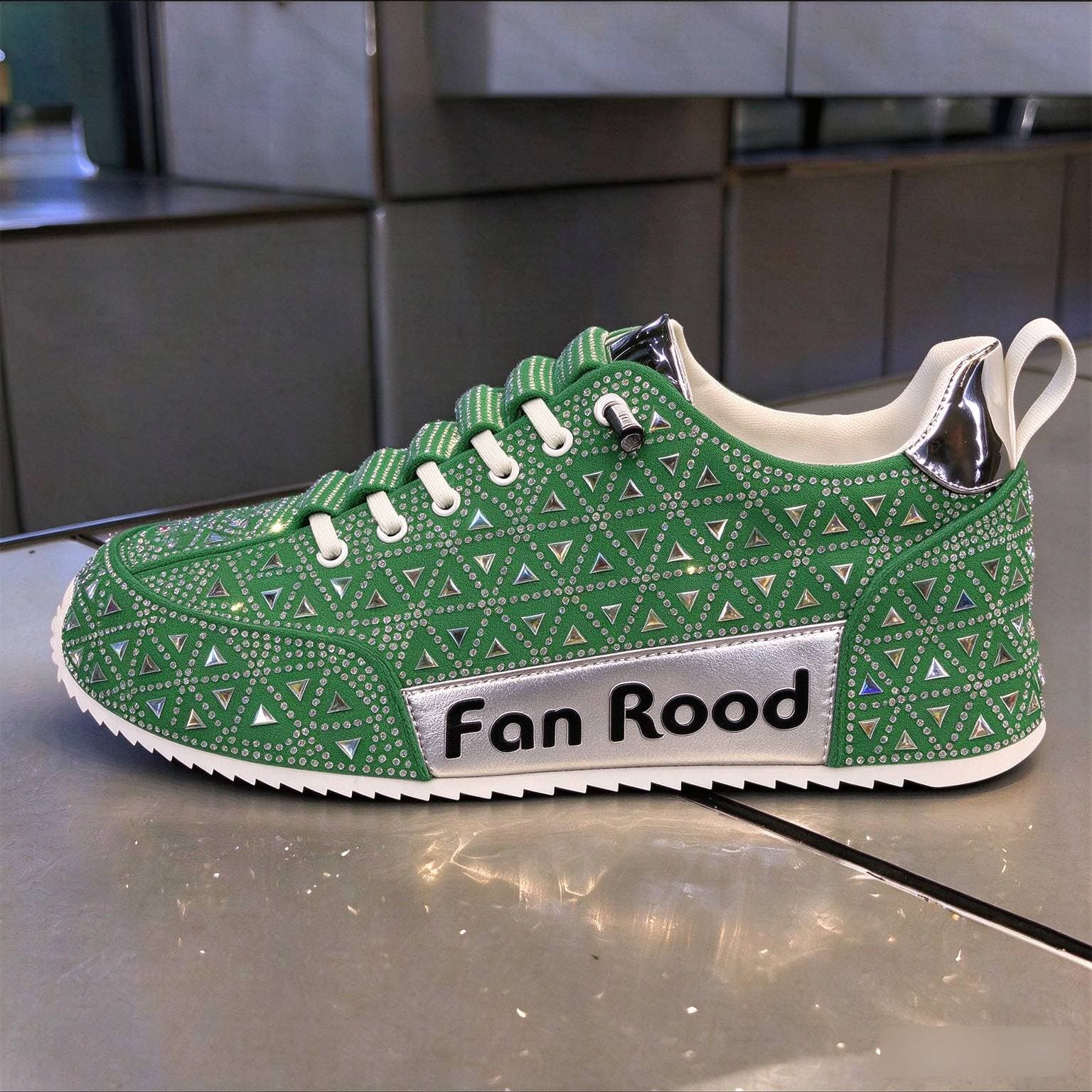 Chaussures décontractées tendance pour hommes, ornées de strass à chaud haute température, semelle fermée, rehausseur de hauteur, légères, no