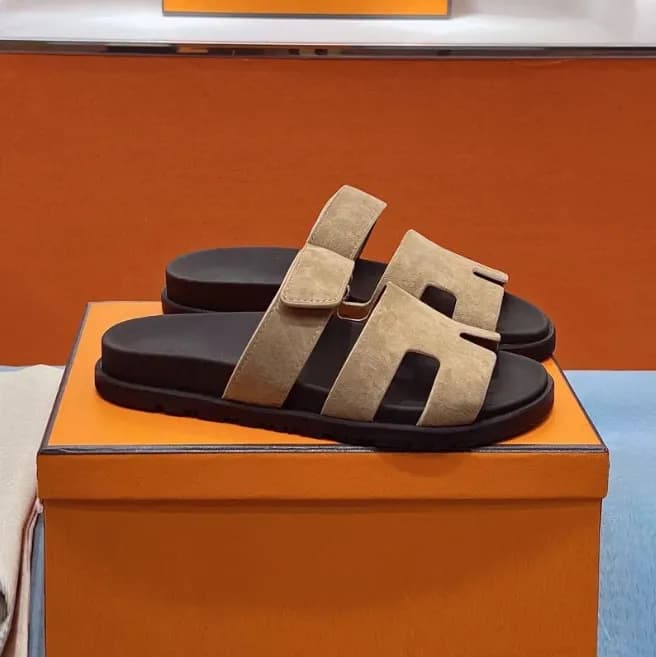 Pantoufles H, nouveau modèle été 2026 en stock, sandales antidérapantes et anti-odeurs pour femmes, grandes tailles, idéales pour le sport et la