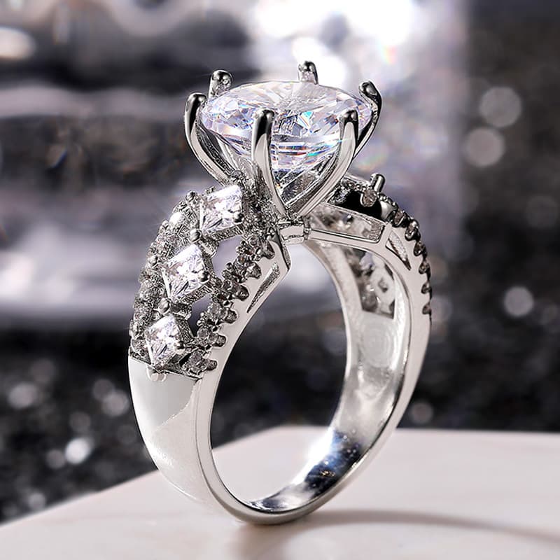Cao Shi's New Luxury High Quality Zircon Women's with Hollow Square Diamond Engagement Ring