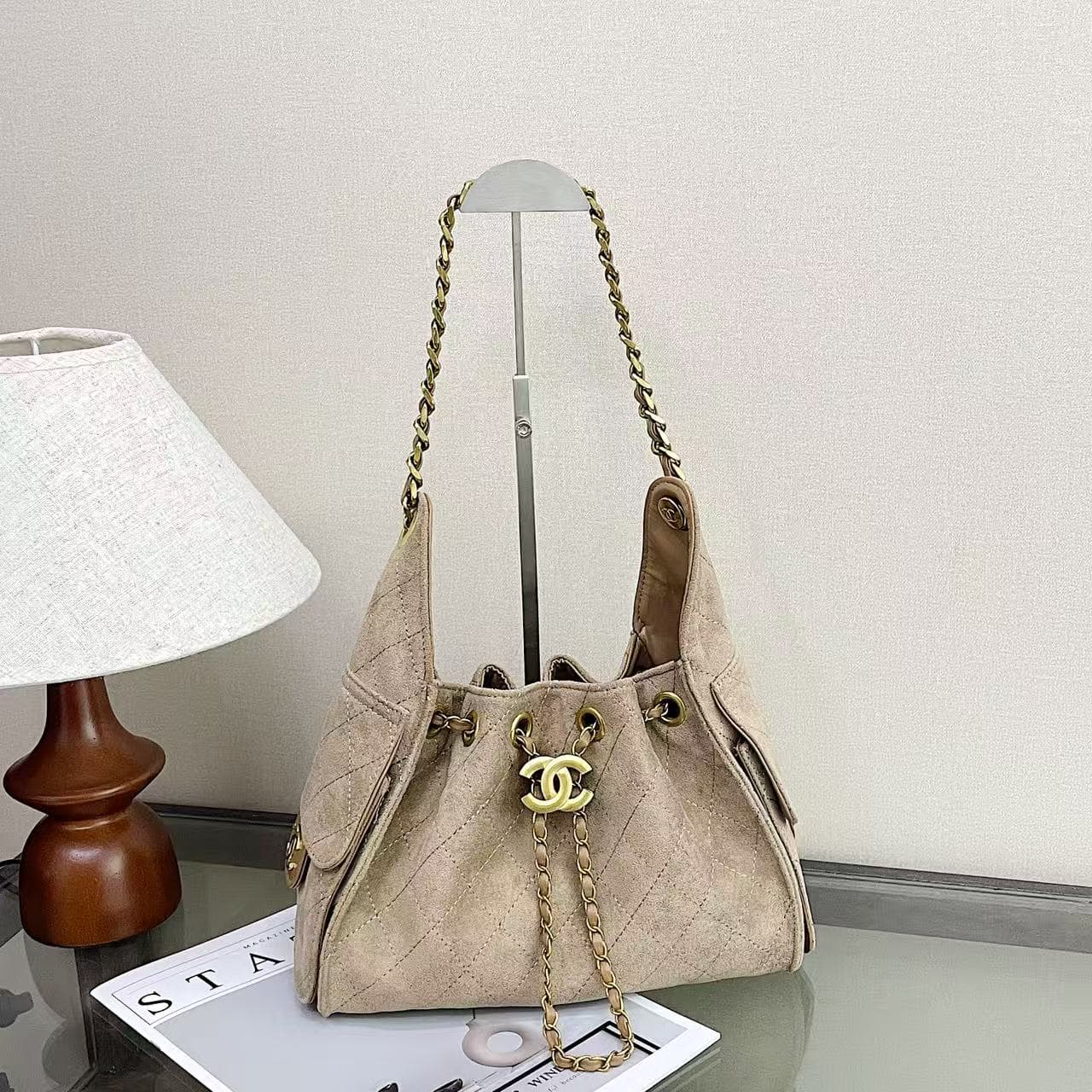 Sac cabas en cuir souple pour femme, sac seau rétro avec bandoulière à chaîne métallique, grand sac à main décontracté idéal pour les soiré