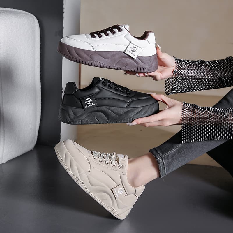 White Shoes New Version Female Student Heightening Sports Shoes Casual Shoes Street Shoot P512
