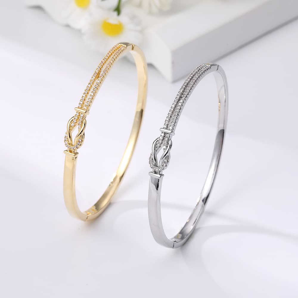 Women's Jewelry Infinity Symbol Eight Character Knotted Zircon Bracelet Simple Bracelet Inlaid With Diamonds And Starry Sky Fashion Hand Jewelry
