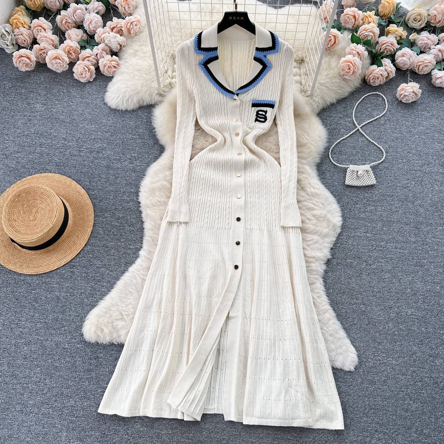 Autumn And Winter Xiaoxiang Style Celebrity Lady Short-sleeved Contrast Embroidered Dress Collar Waistline Slimming Single-breasted A- Shaped Knitted