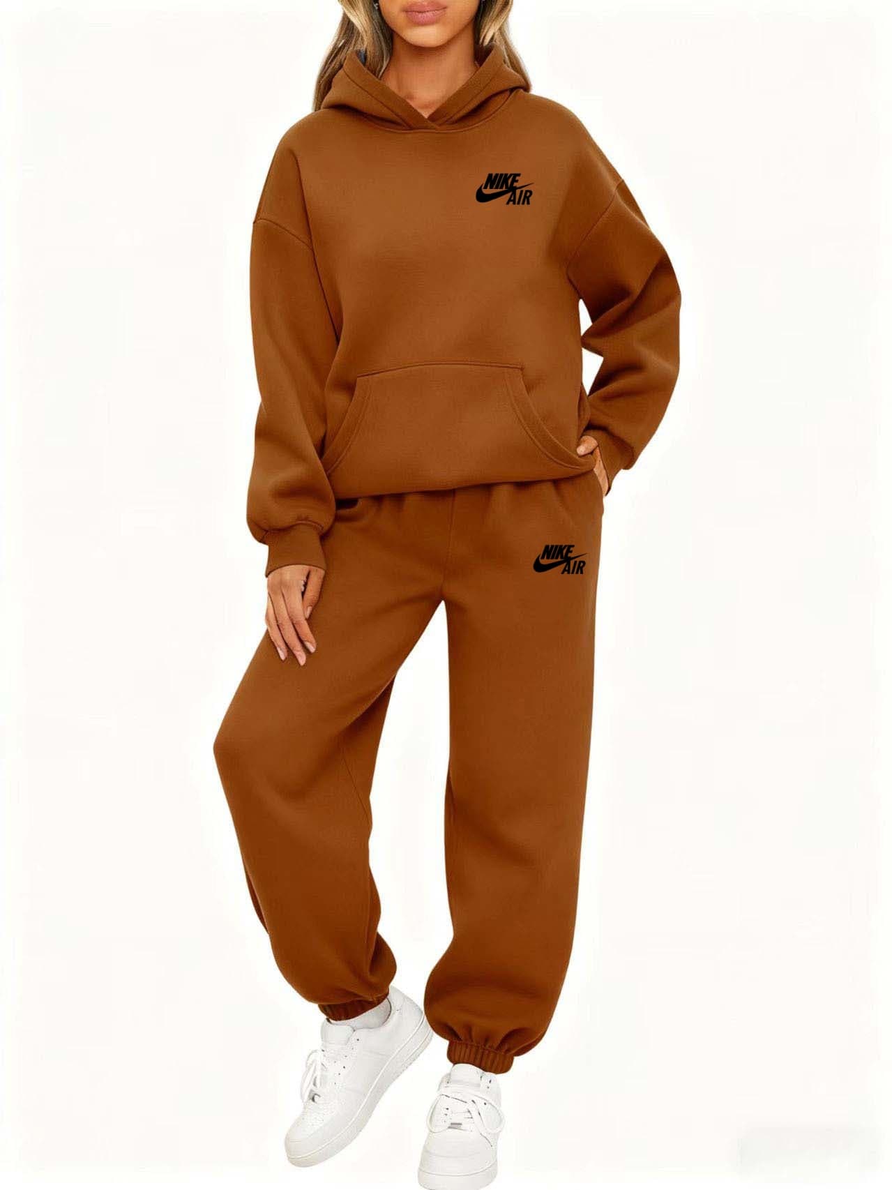 Ensemble sweat-shirt à capuche oversize et pantalon de jogging Nike uni
