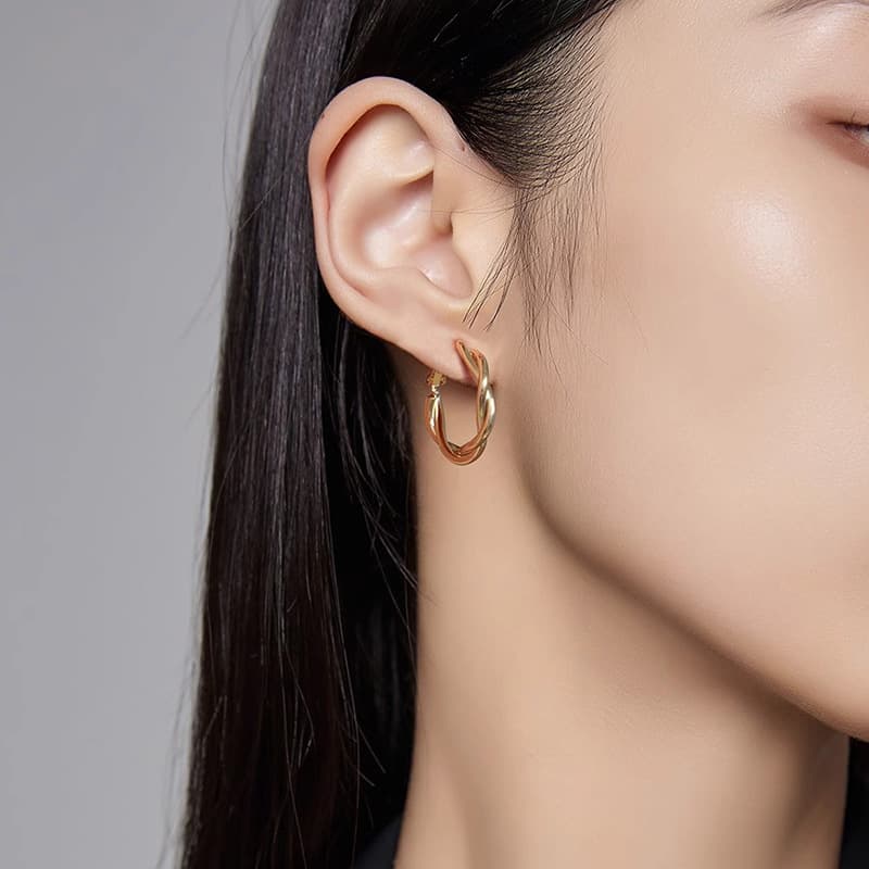 Vintage Twisted Metal Earrings - Light Luxury Minimalist Jewelry (925 Silver Hypoallergenic Dainty Stud Design)