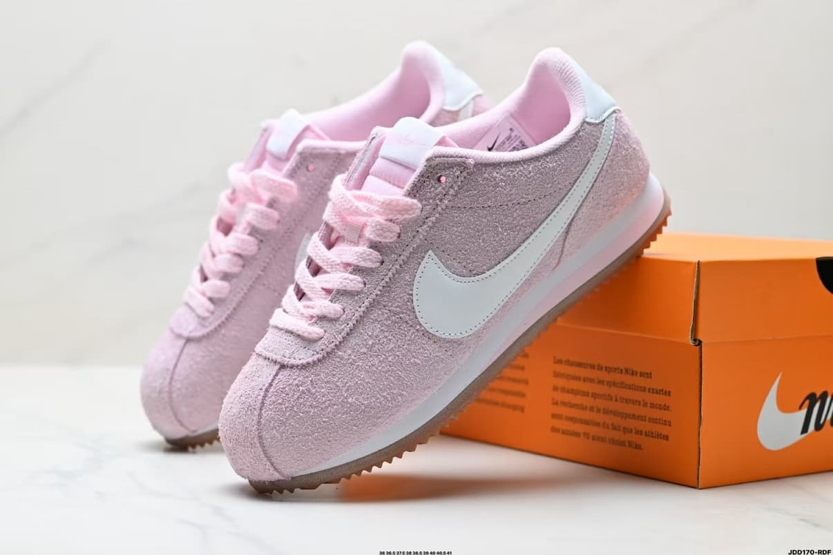 Nike Cortez Chaussures de course et de ville décontractées, tendance, confortables et rétro, à tige basse, pour hommes et femmes