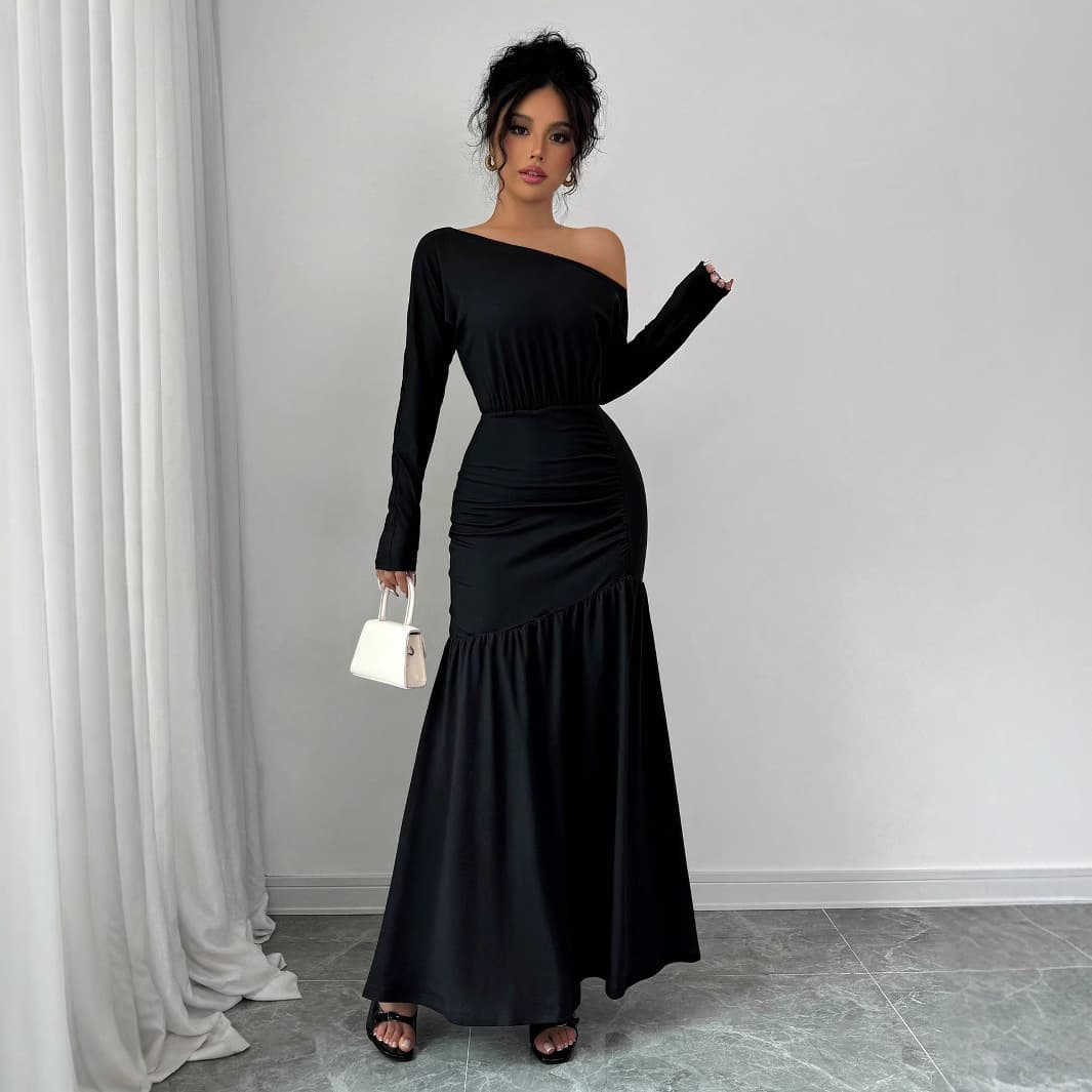 Women's Clothing One Shoulder Sexy Pleated Dress Autumn And Winter High Cooling A Skirt