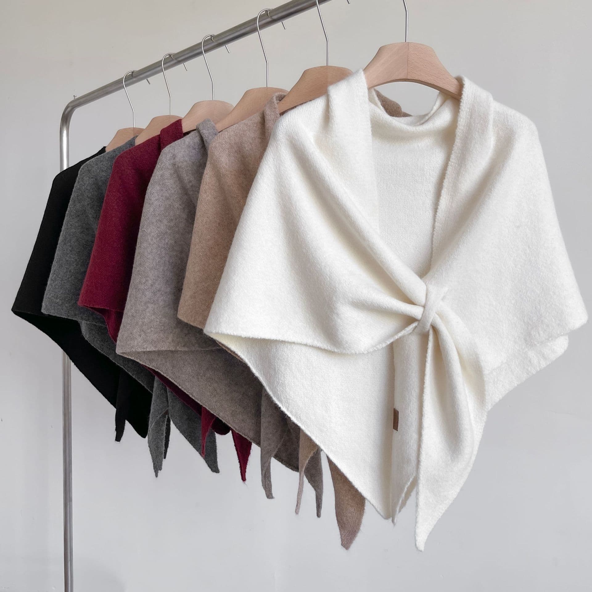 YAKEE High-End Triangle Cape For Women Soft Knitted Outerwear Warm Solid Color Scarf Shawl