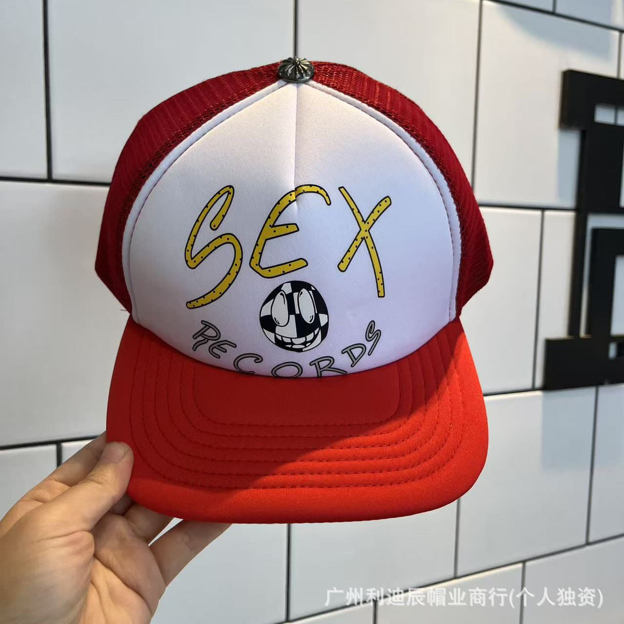 Casquette de baseball tendance américaine 2026 pour couple, style hip-hop, brodée, à visière plate.