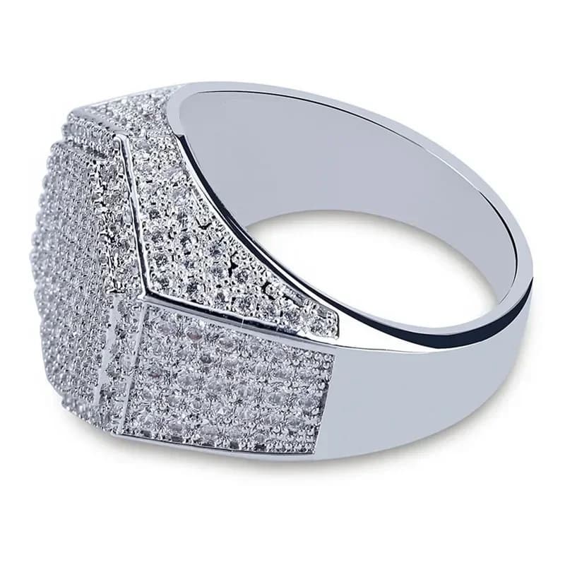 Ready Stock girl Fashion Rings Copper Gold sier Color Iced Out Bling Pave Cubic Zirconia Geometry Ring Charms For Men Gift