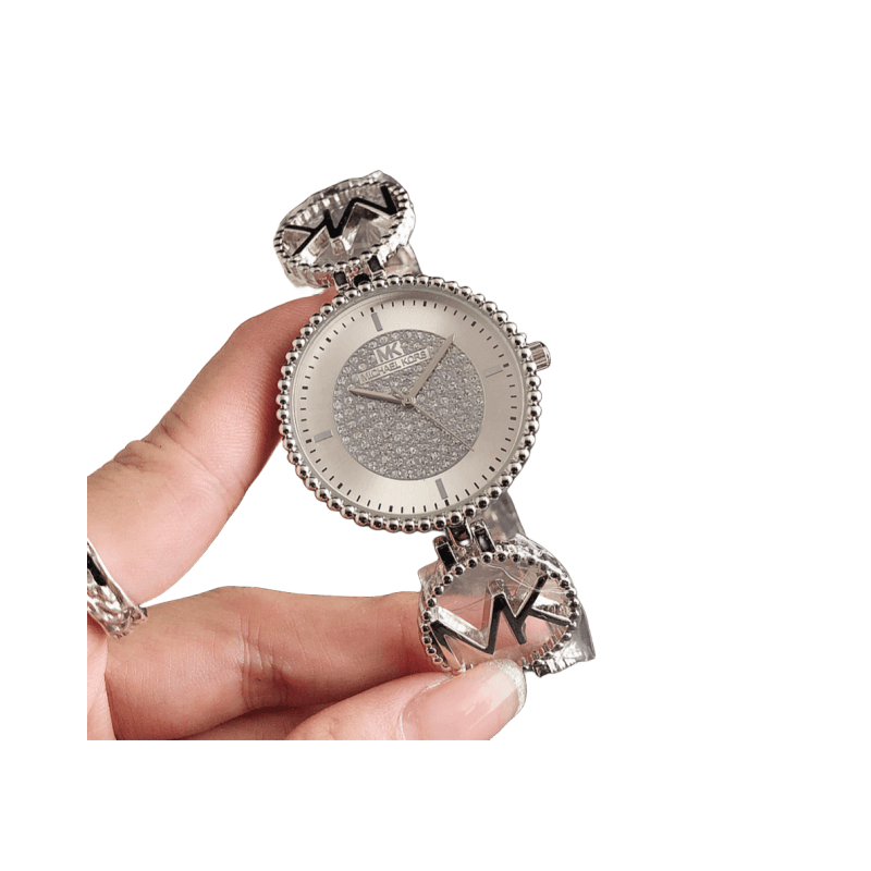 Montre-bracelet à quartz légère et luxueuse pour femme, avec disque personnalisé en alliage serti de diamants, cadeau de Saint-Valentin
