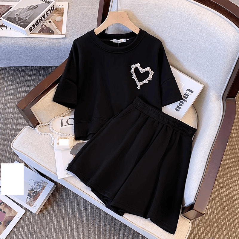 Women's high-end fashion, age-reducing, fashionable, short-sleeved shorts, two-piece suit