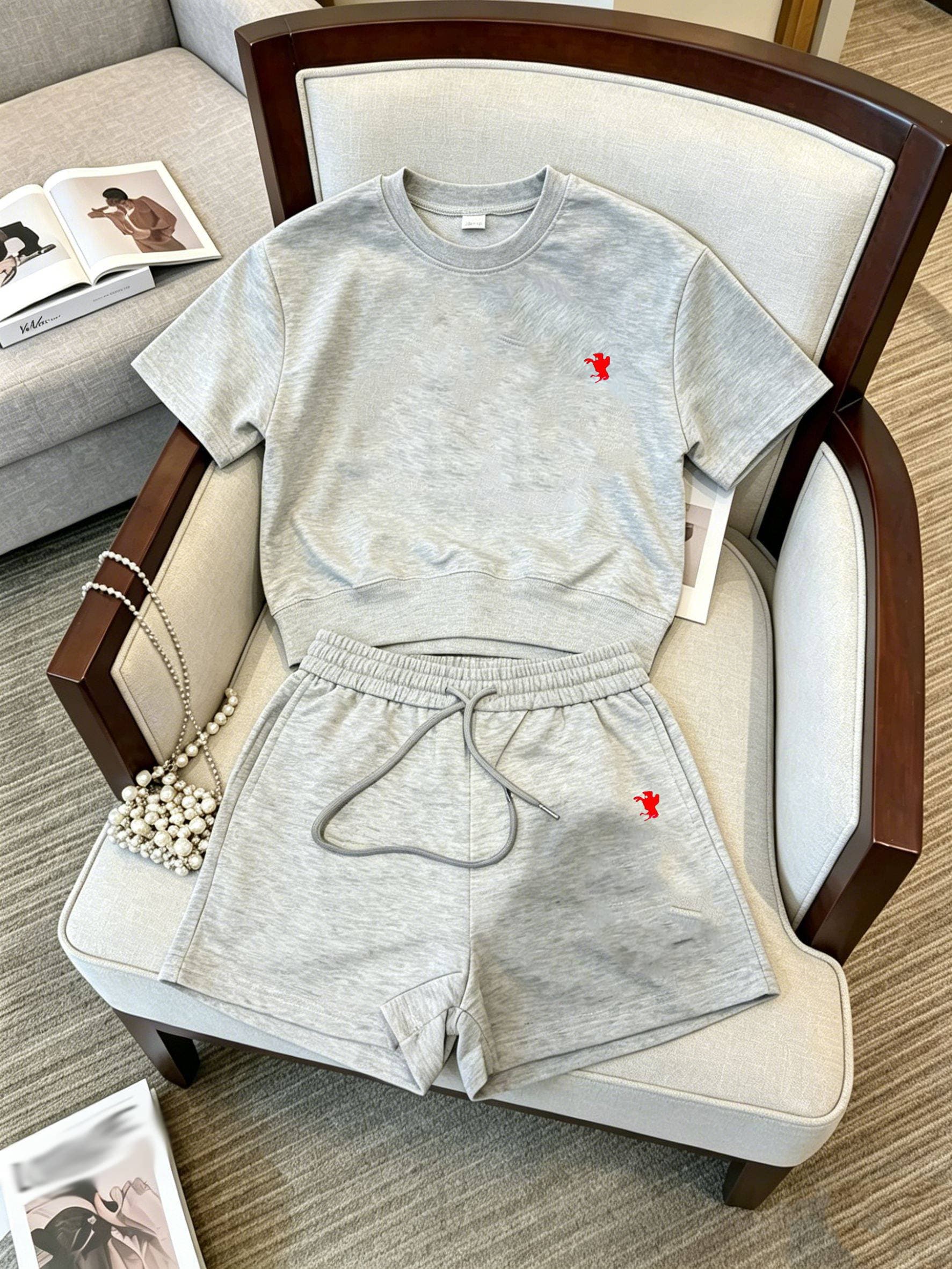 Chemise en coton haut de gamme pour femme, haut décontracté à manches longues et polyvalent, idéal pour l'été, style anglais tendance.