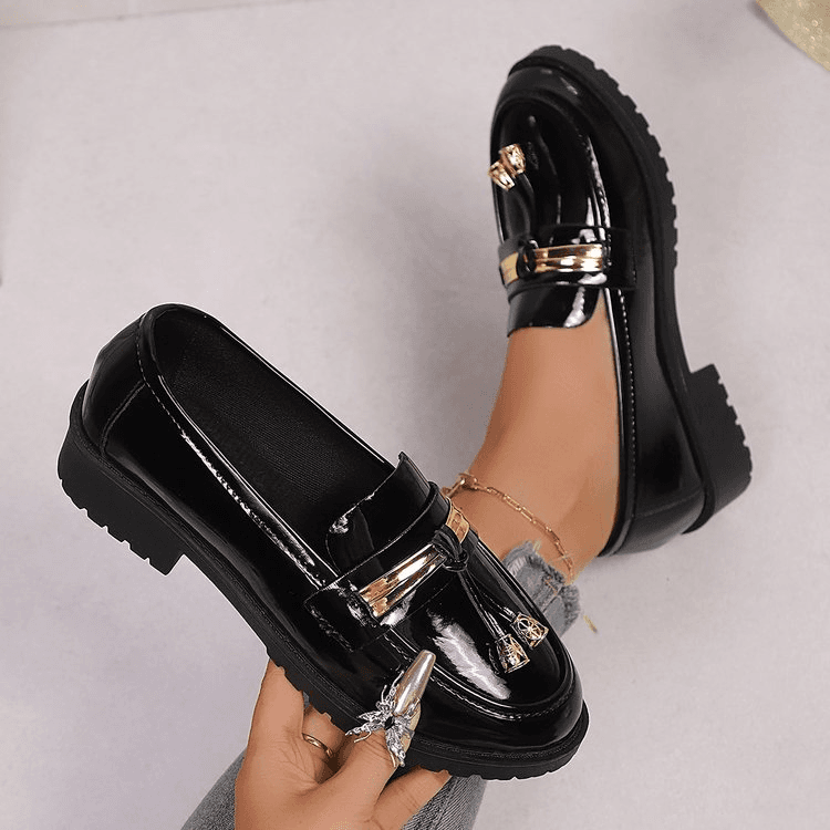 Autumn New Style French Round Toe Shallow Mouth Tassel British Style Casual Versatile Single Shoe Thick Heel Loafers For Women