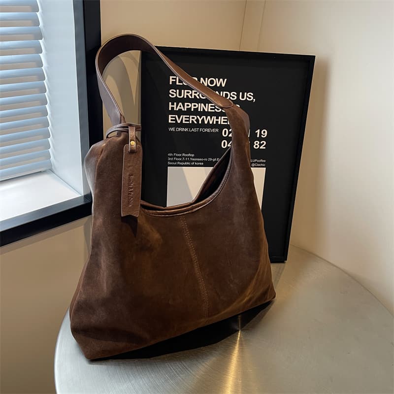 2024 New Large Capacity Handbag Shoulder Suede Niche Commuter Versatile Tote Bucket Bag For Women