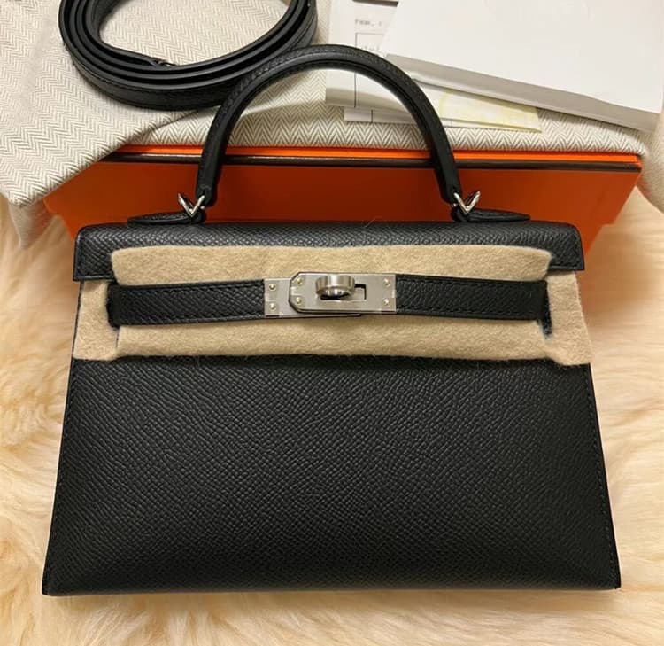 P7 Bubble Green 2023 Nouveau sac Kelly de deuxième génération Printemps et été Sac messager à bandoulière Sac à main en cuir véritable Mini