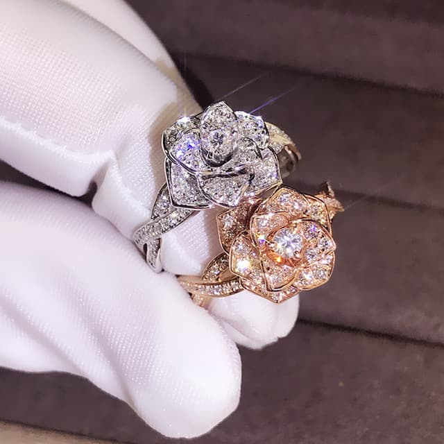 Luxurious Inlaid Flower Crystal Zircon Women Full Diamond Micro Inlay Engagement Ring