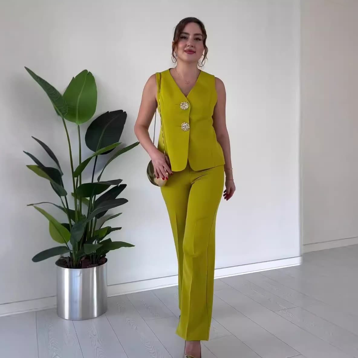 Women's Elegant Solid Color V-Neck Sleeveless Vest High Waisted Wide Leg Pants Suit