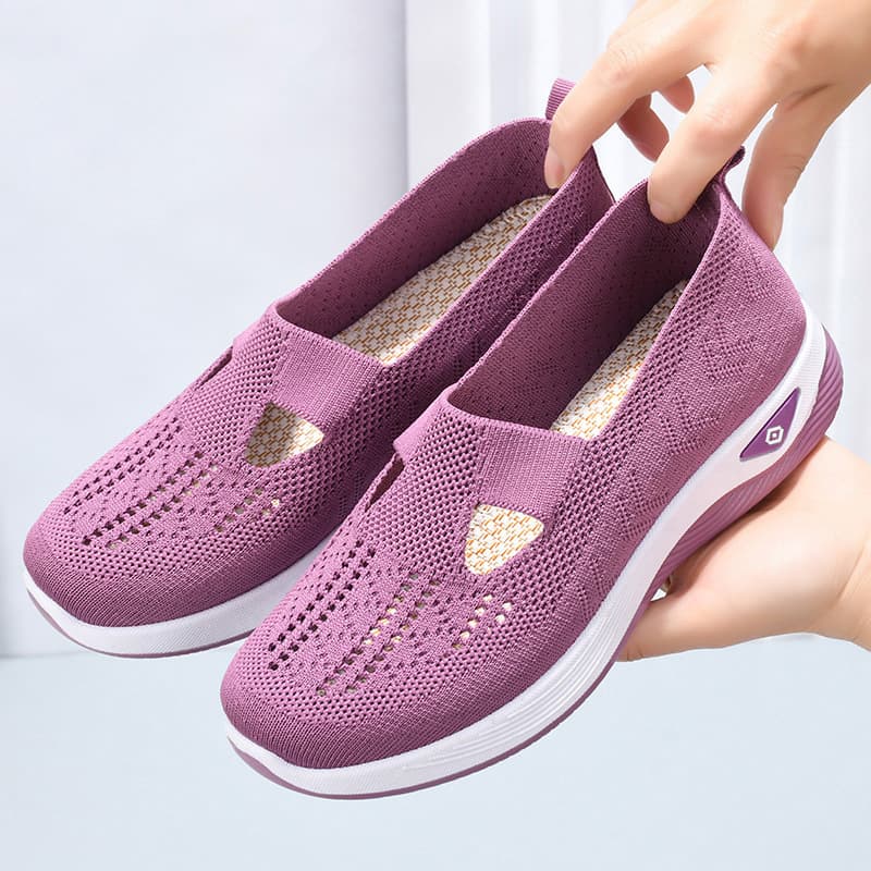 Women's Oversized With Breathable Mesh, Made Of Old Beijing Fabric, Soft Soles That Are Not Tiring For The Feet. One