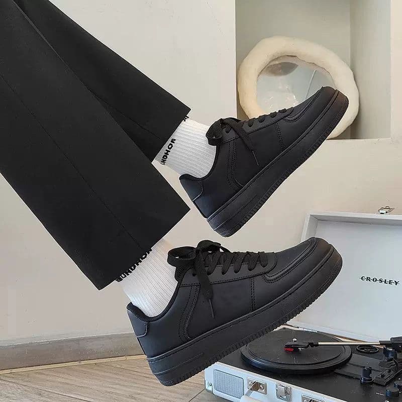 Men’s Shoes new autumn and winter hot black waterproof and non slip sports shoes men's versatile work and leisure trendy shoes