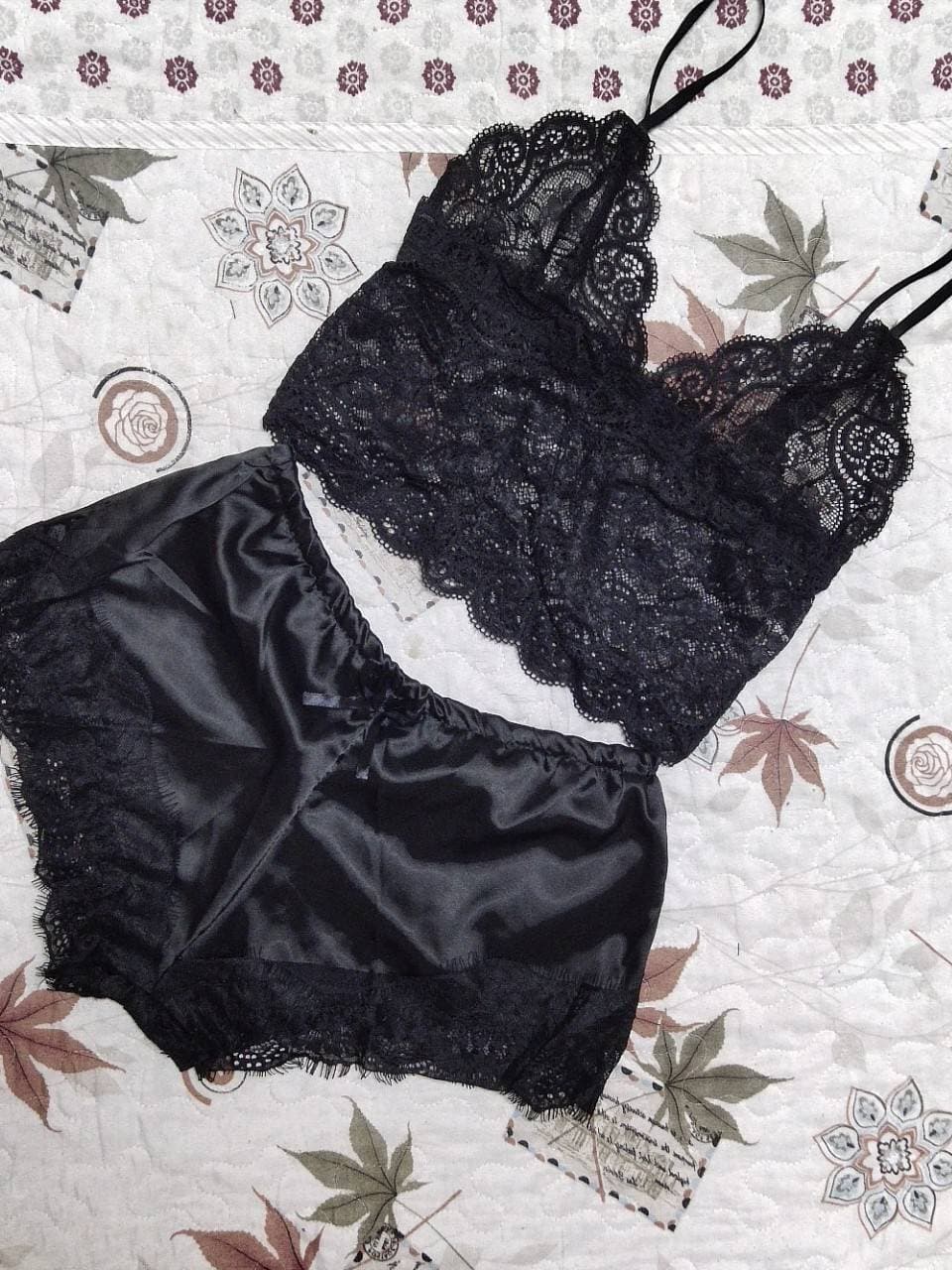 Vêtements pour femmes pyjamas pyjamas en dentelle sous-vêtements chemise de nuit