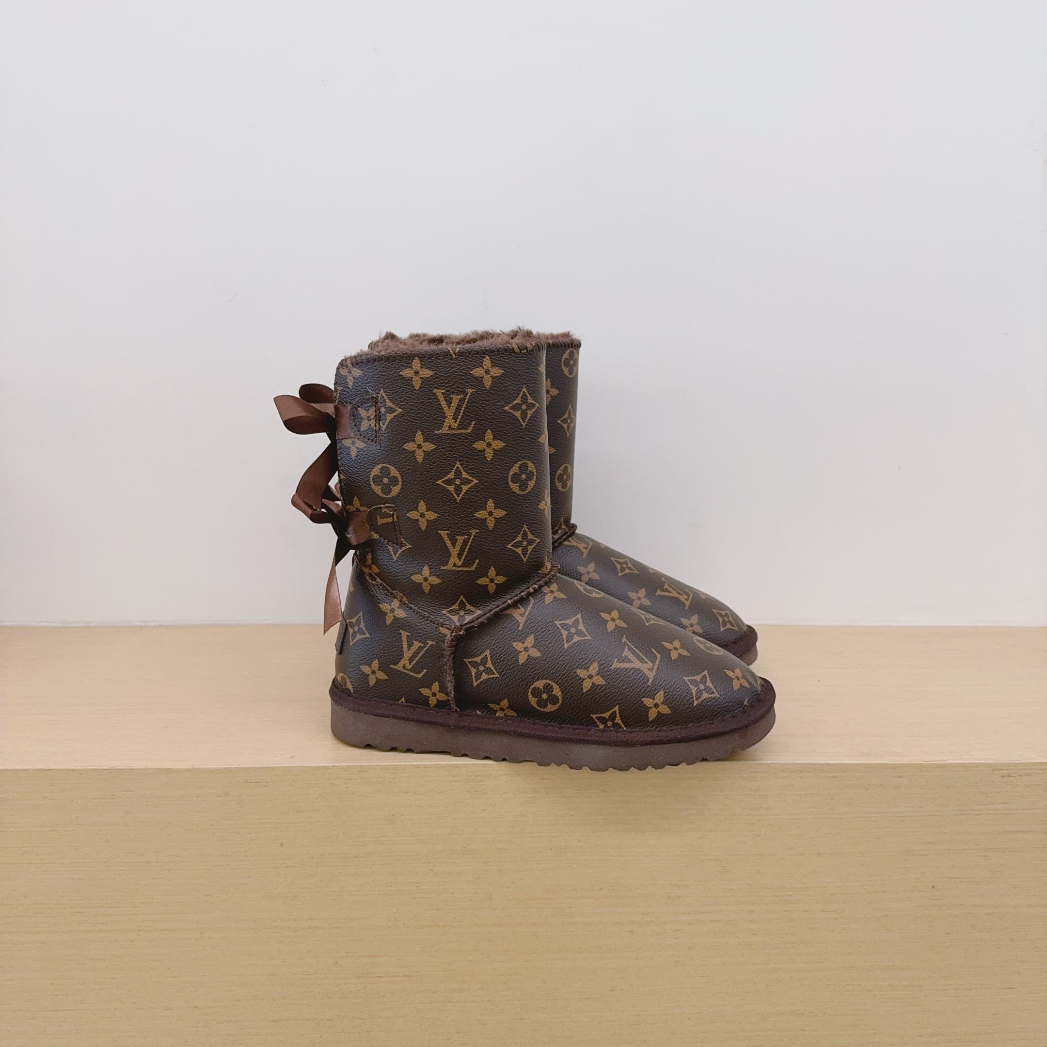 Nouvelles bottes UGG automne/hiver pour femme, confortables et chaudes, style décontracté / Bottes de neige mi-mollet