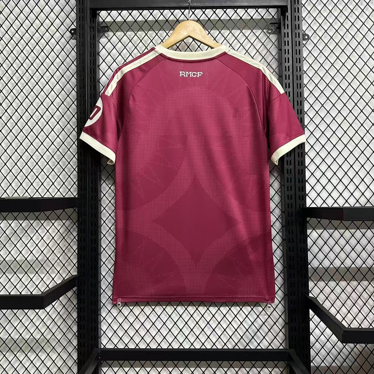 Maillot homme Real Madrid CF nouvelle saison 2627