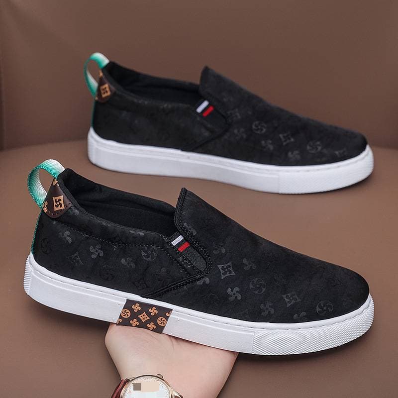 Men's Low Top Sports Shoes Breathable Casual Slip-On Black Canvas Trendy Foot Cover Summer Style Rubberized Fabric Sole