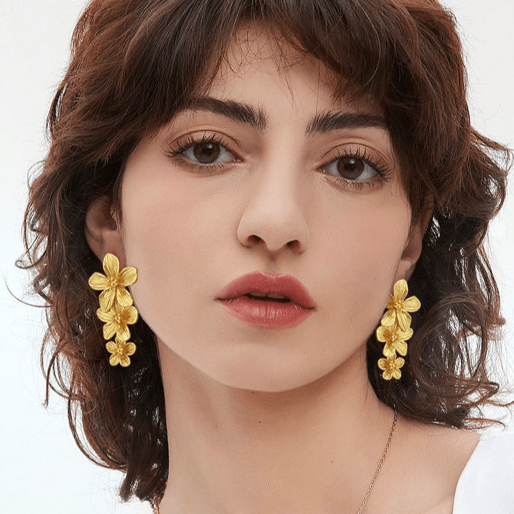 Retro Women's Light Luxury Flower Stainless Steel Earrings Light Luxury High end Tassel Flower Earrings Exaggerated Earrings