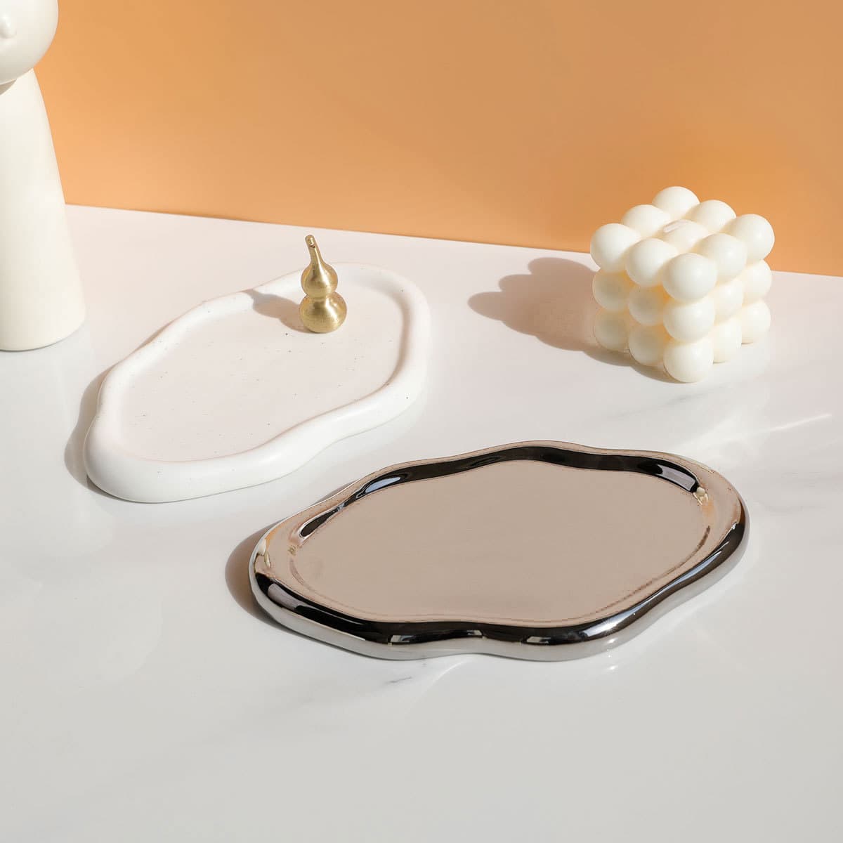 Cloud-Shaped Ceramic Tray - Minimalist Decorative Plate For Dining Jewelry Storage & Home Decor - Multi-Purpose Serving Dish