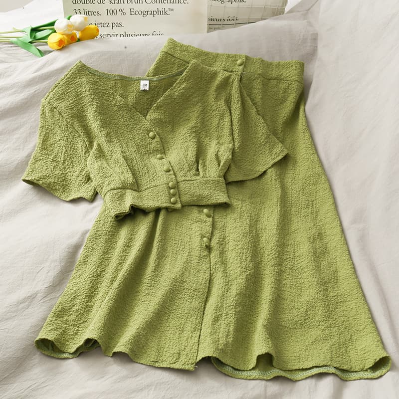Women's Clothing Retro Wrinkled Two Piece Suit With V Neck Short Top + High Waist Single Breasted Skirt