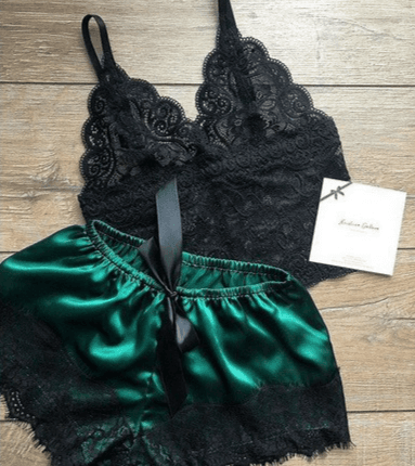 Vêtements pour femmes pyjamas pyjamas en dentelle sous-vêtements chemise de nuit
